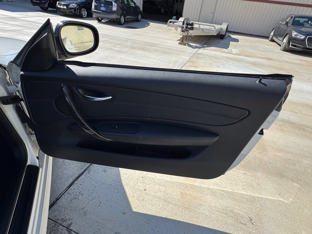 Used 2012 BMW 128i Convertible image 33