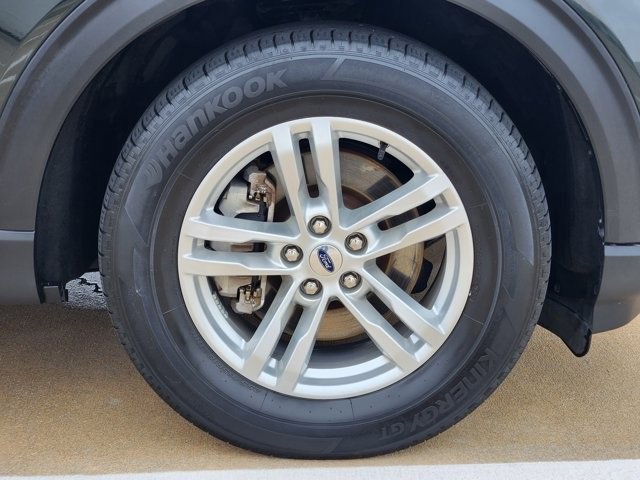 Used 2023 Ford Explorer XLT image 10