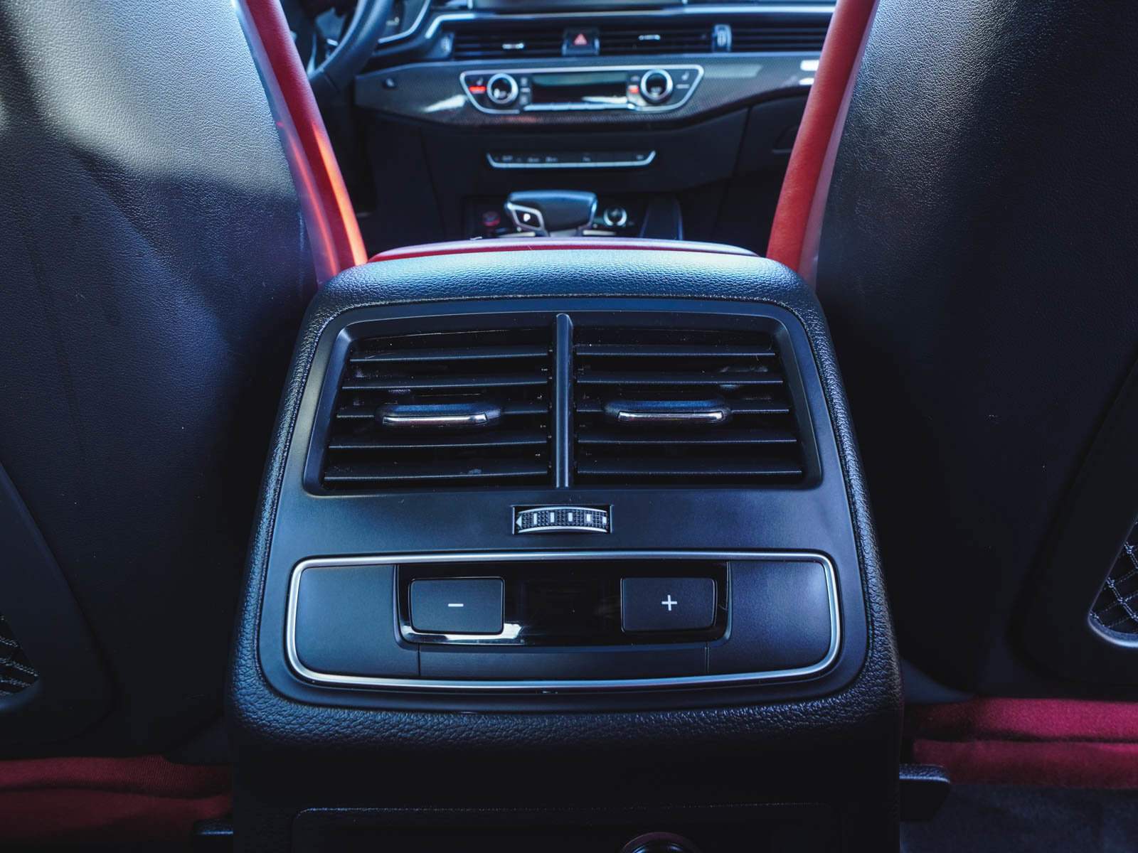 Used 2023 Audi S4 Premium Plus w/ Premium Plus Package image 37