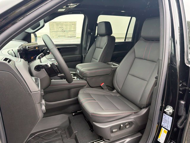 New 2026 Chevrolet Suburban RST w/ RST Capability Package AWD/4WD image 11