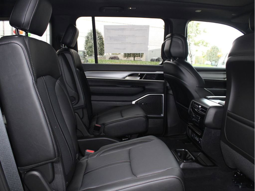 New 2025 Jeep Wagoneer Series II w/ Premium Group I image 31