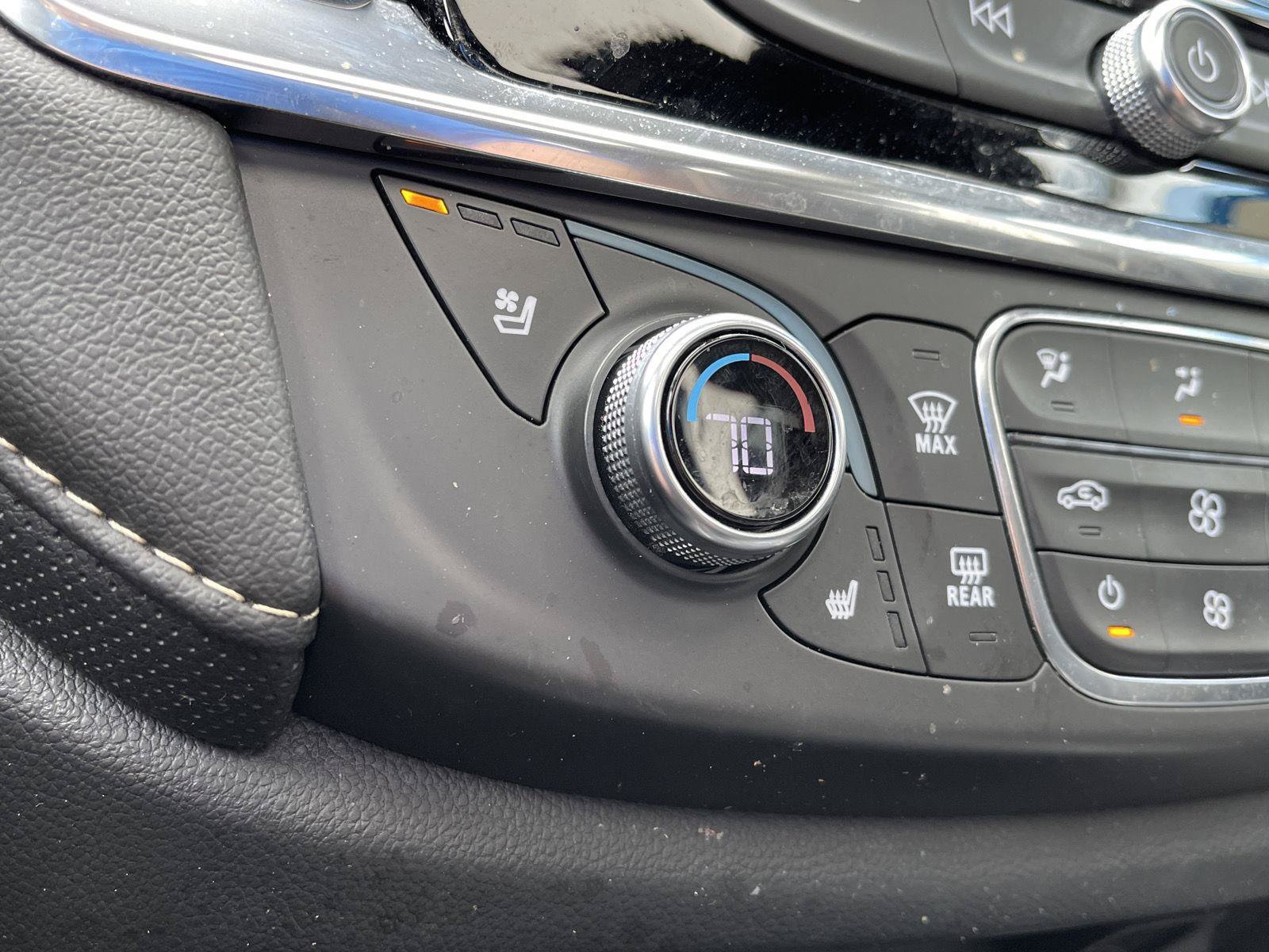 Used 2023 Chevrolet Traverse Premier w/ LPO, Floor Liner Package AWD/4WD image 34