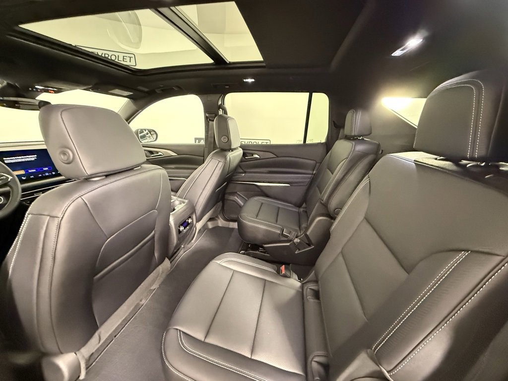 New 2026 Chevrolet Traverse LT w/ Sun and Wheel Package image 15