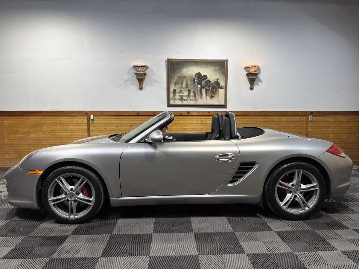 Used 2011 Porsche Boxster S RWD image 3