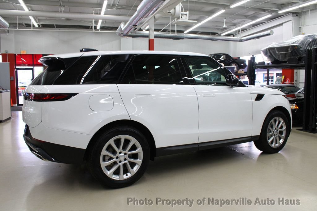 Used 2025 Land Rover Range Rover Sport SE AWD/4WD image 65