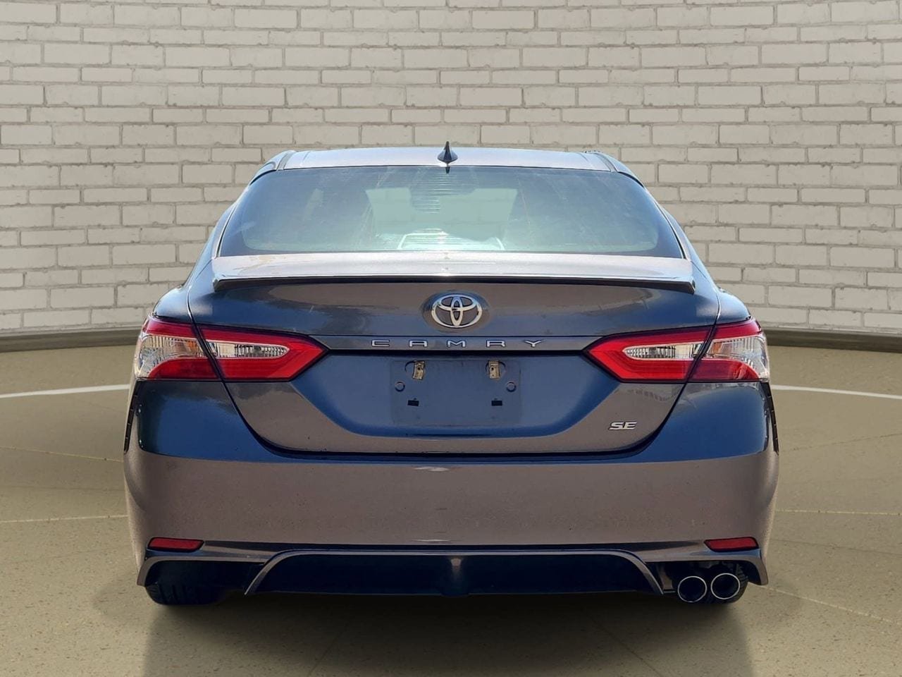 Used 2020 Toyota Camry SE w/ Carpet Mat Package FWD image 6