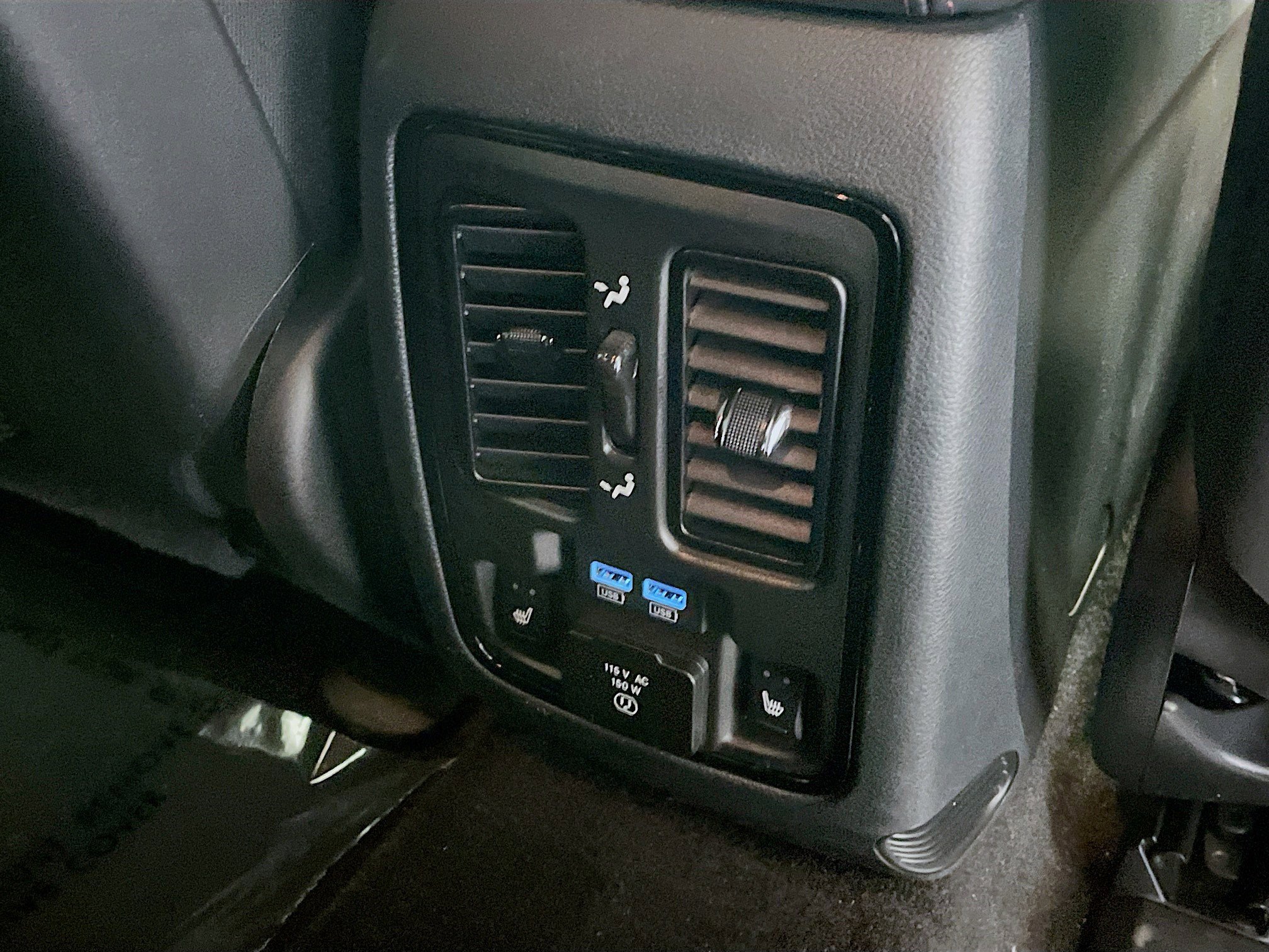 Used 2022 Dodge Durango R/T w/ Blacktop Package AWD/4WD image 16