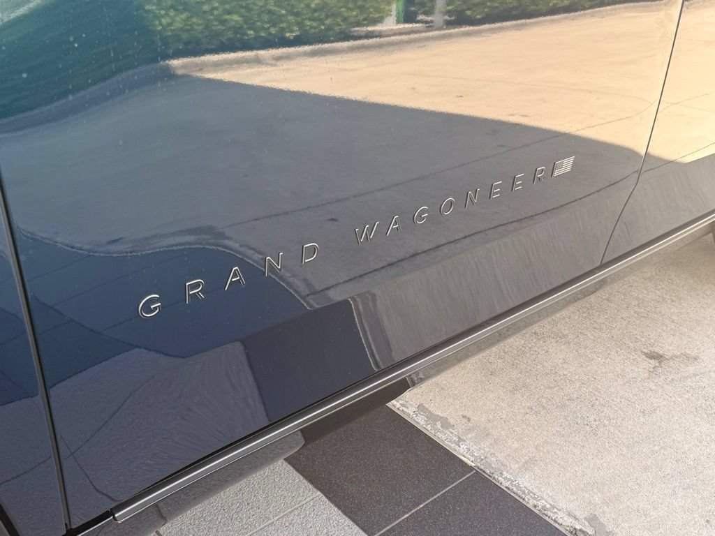 New 2026 Jeep Grand Wagoneer Summit AWD/4WD image 33