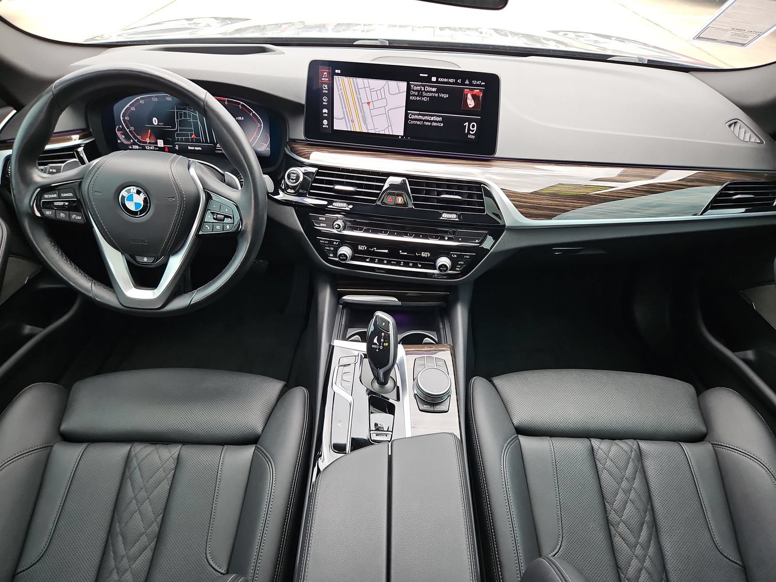 Used 2021 BMW 530i xDrive w/ Premium Package AWD/4WD image 18