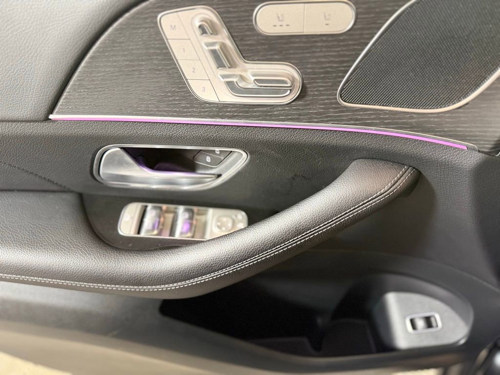 Used 2025 Mercedes-Benz GLE 350 4MATIC image 16