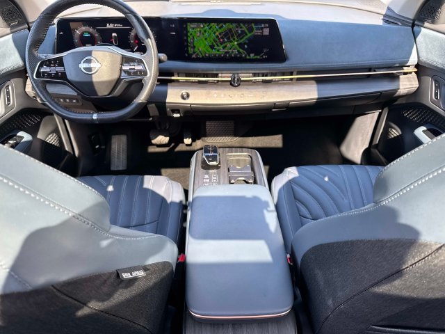 Used 2024 Nissan Ariya AWD image 17