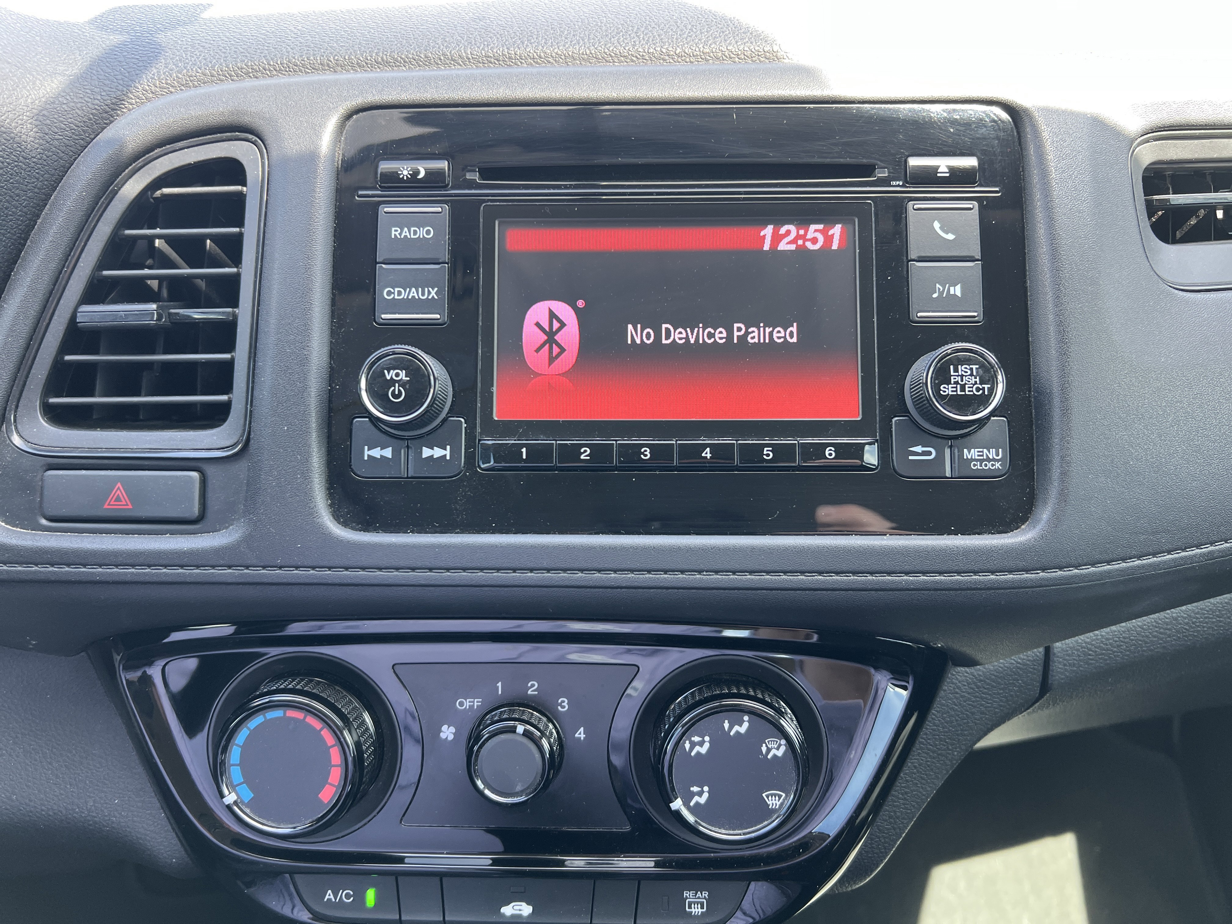 Used 2018 Honda HR-V LX image 7