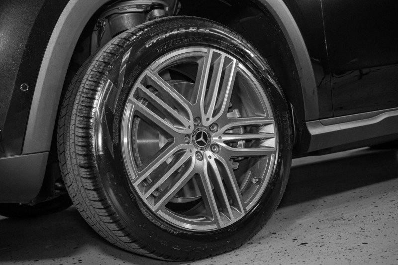 New 2026 Mercedes-Benz GLS 450 4MATIC image 32