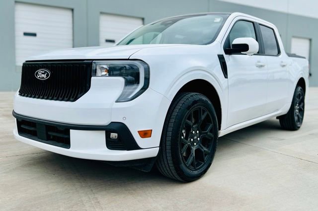 New 2025 Ford Maverick Lobo image 3