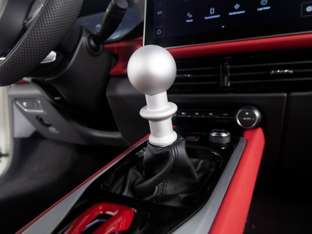 Used 2025 Lotus Emira RWD image 31