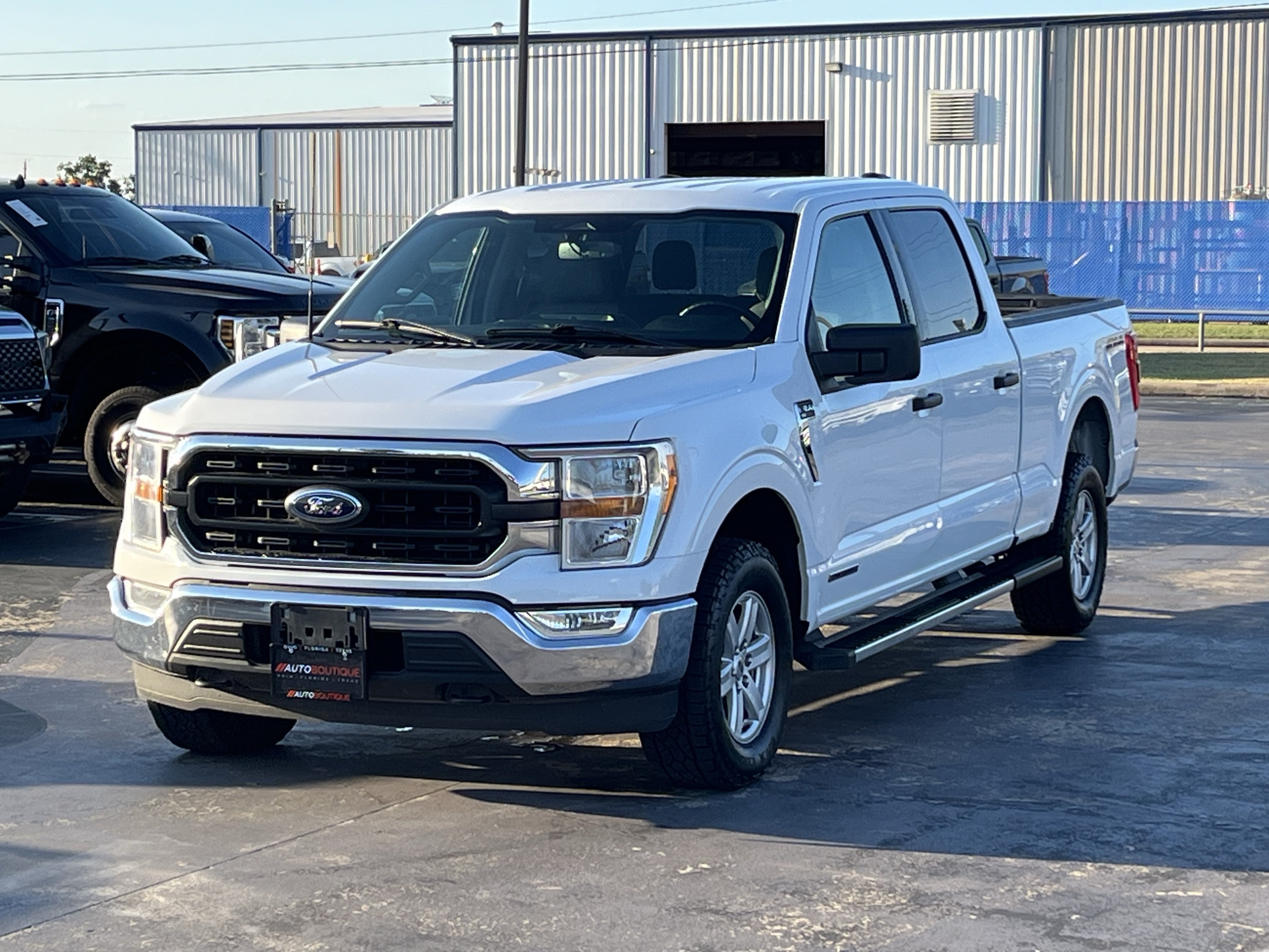 Used 2022 Ford F150 XLT w/ Equipment Group 301A Mid AWD/4WD image 3
