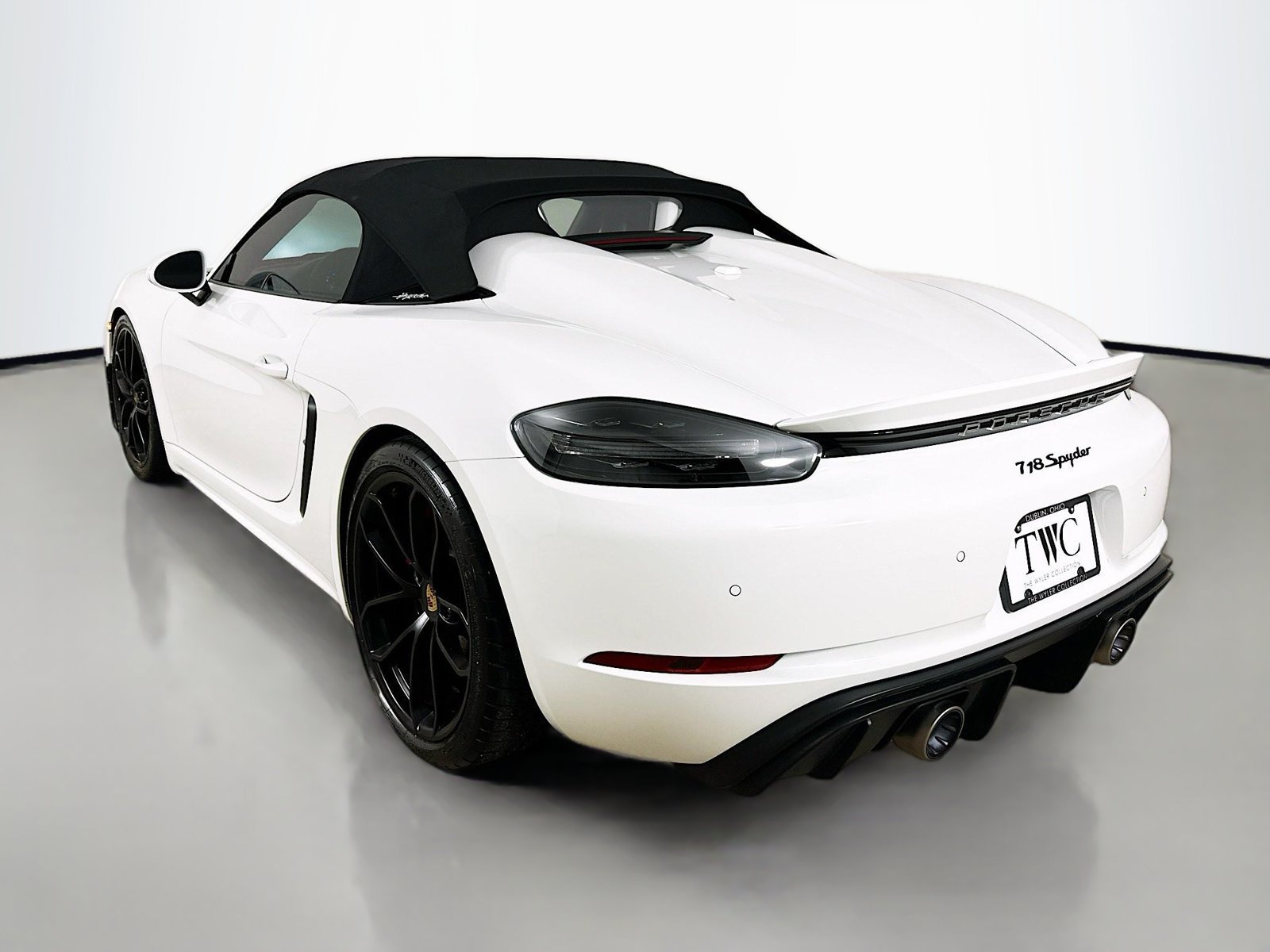 Certified 2020 Porsche 718 Boxster Spyder RWD image 7