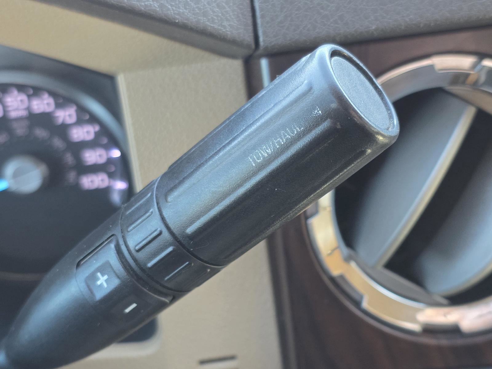 Used 2014 Ford F250 Lariat w/ Lariat Interior Package image 15