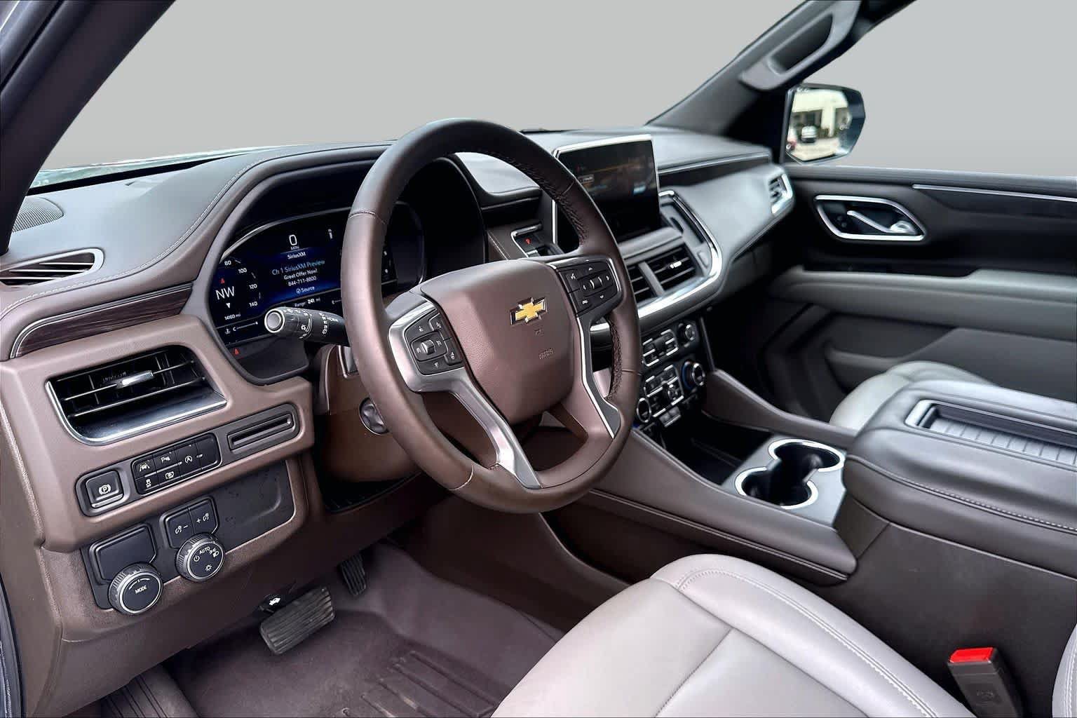 Used 2024 Chevrolet Tahoe LT w/ Luxury Package RWD image 17