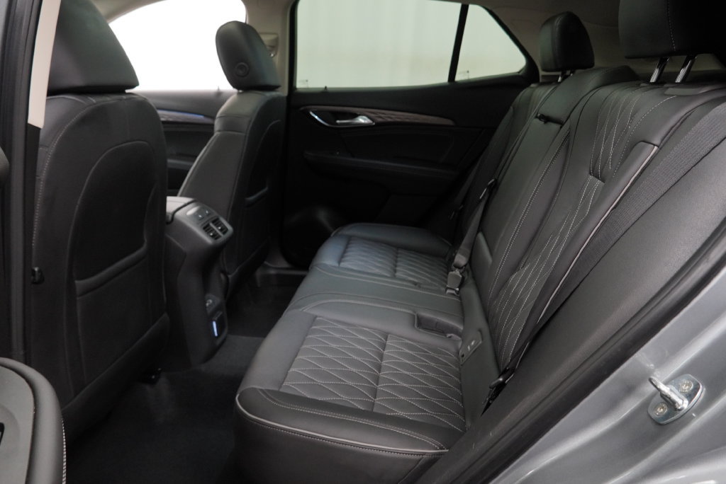 Used 2023 Buick Envision Avenir AWD/4WD image 11