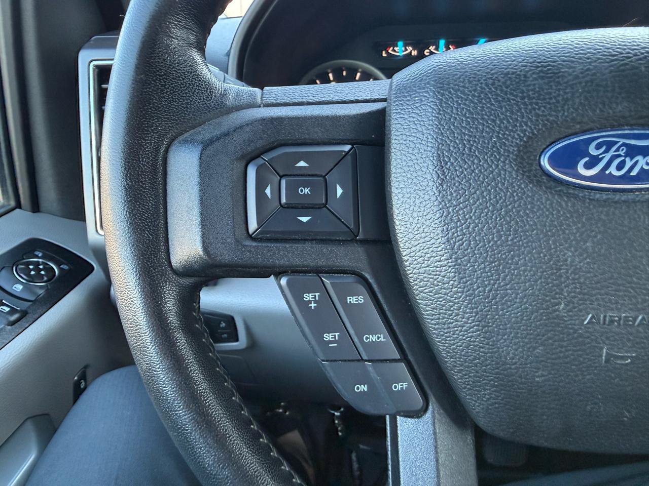 Used 2017 Ford F150 XLT w/ Equipment Group 301A Mid AWD/4WD image 25
