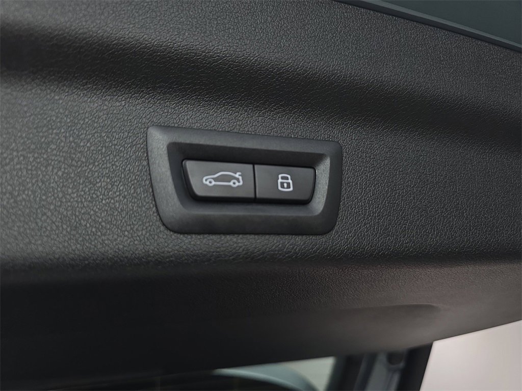 New 2026 BMW X1 xDrive28i w/ Technology Package image 13