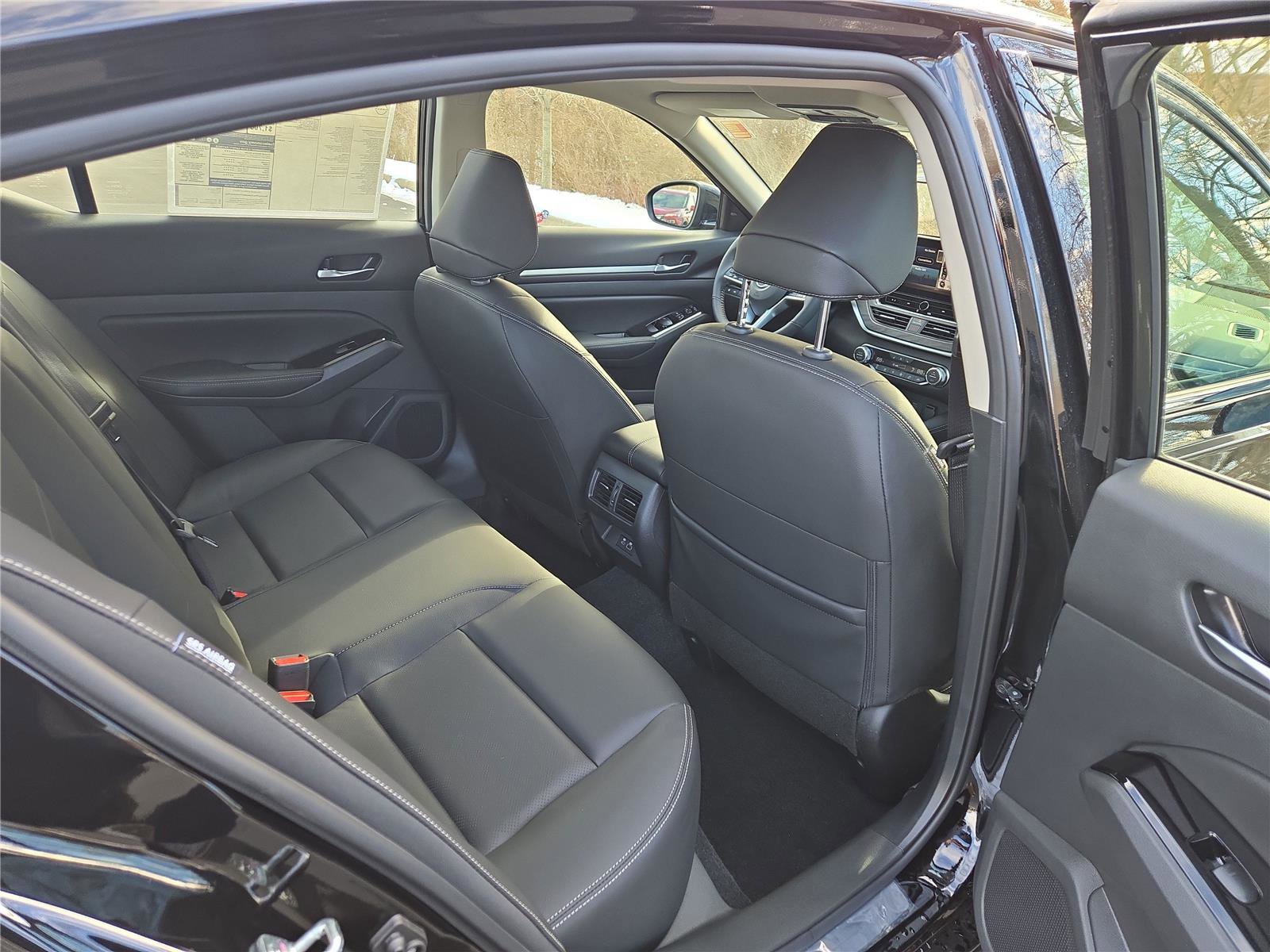 New 2025 Nissan Altima 2.5 SL FWD image 17