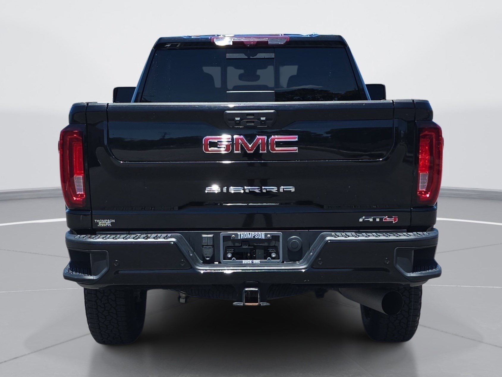 Used 2023 GMC Sierra 2500 AT4 w/ AT4 Premium Plus Package AWD/4WD image 4