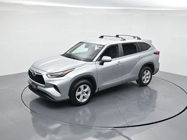 Used 2023 Toyota Highlander L image 42
