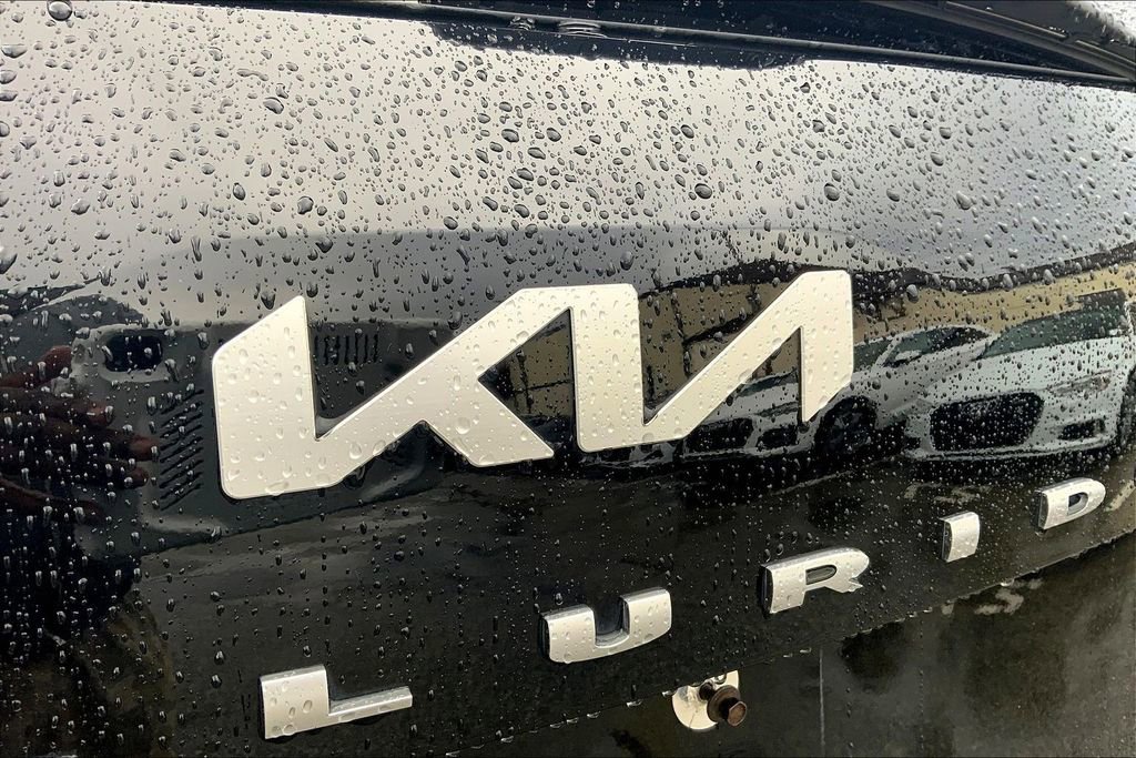 Used 2022 Kia Telluride LX image 32