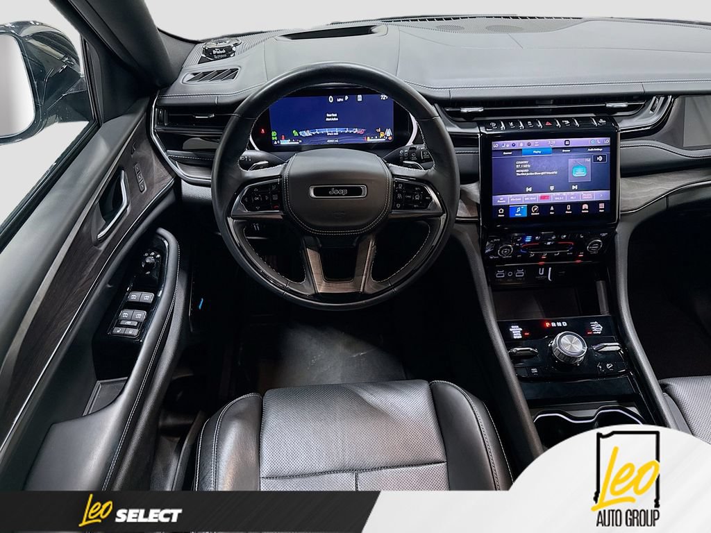 Used 2023 Jeep Grand Cherokee Overland w/ Adv Protech Group III AWD/4WD image 27