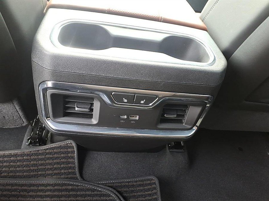 Used 2025 GMC Sierra 1500 Denali Ultimate AWD/4WD image 13