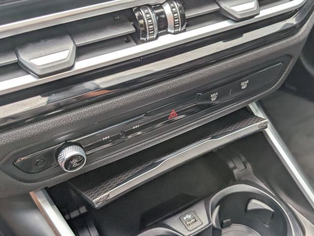 Used 2023 BMW M340i image 23
