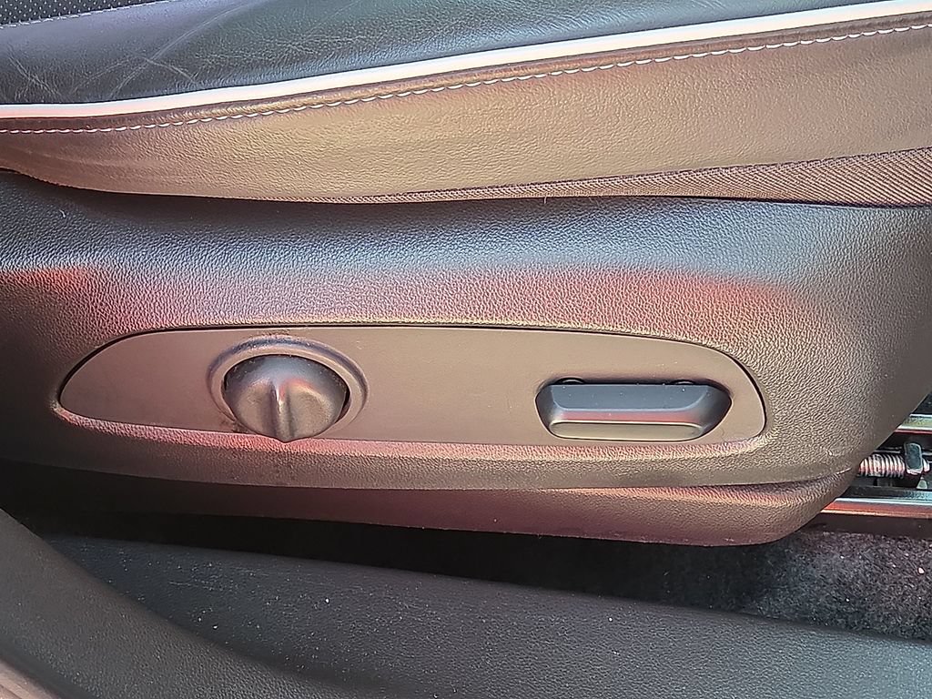 Used 2024 Buick Encore GX Avenir FWD image 14