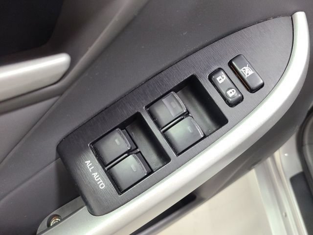 Used 2011 Toyota Prius Four FWD image 18