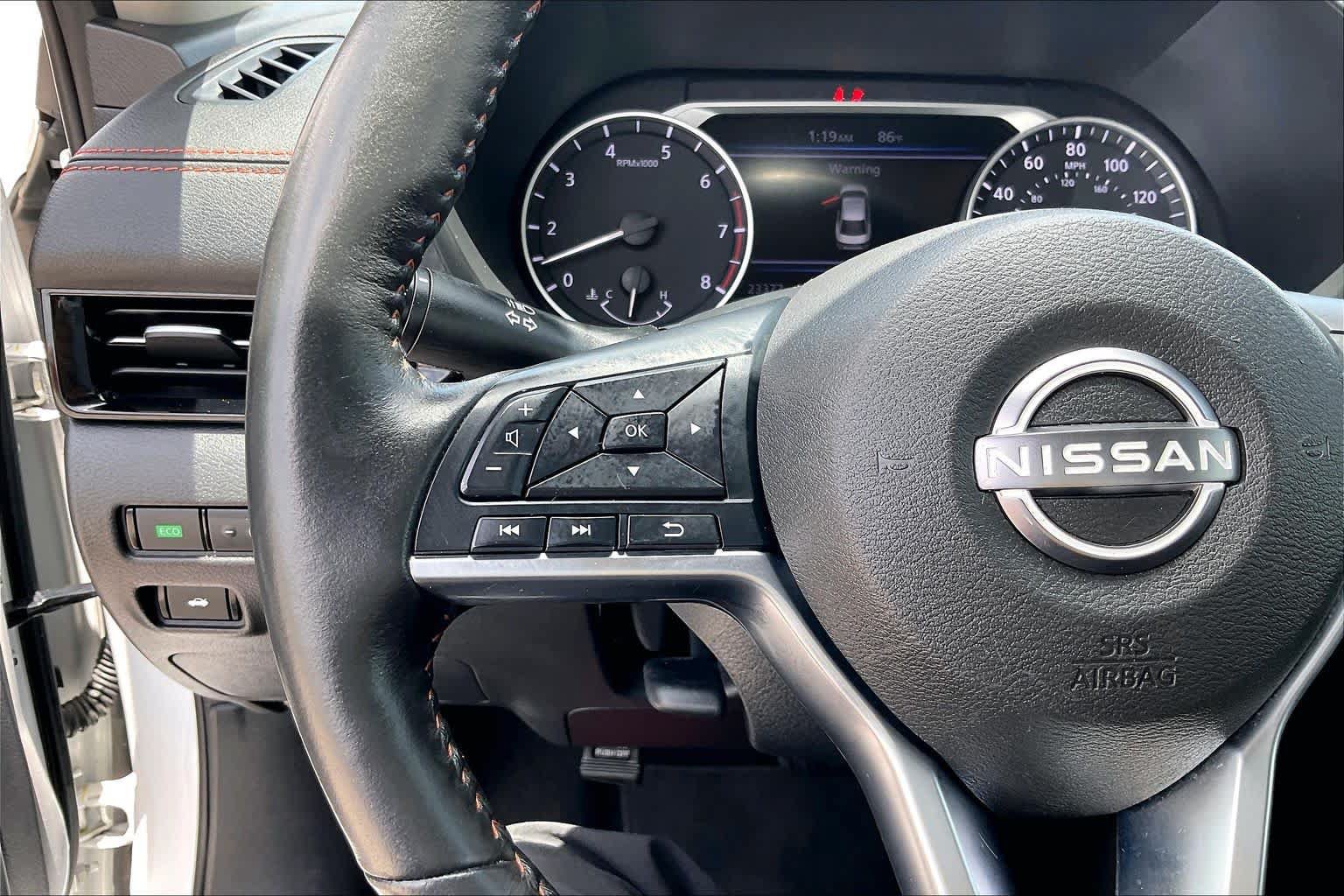 Used 2025 Nissan Sentra SR w/ SR Premium Package FWD image 24