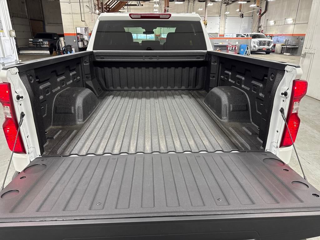 Used 2025 Chevrolet Silverado 1500 W/T w/ WT Value Package image 8