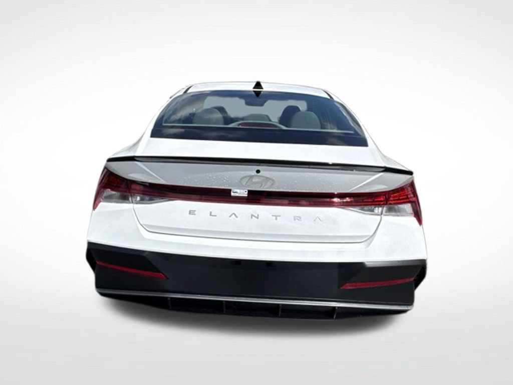 New 2026 Hyundai Elantra SEL Sport Premium FWD image 6