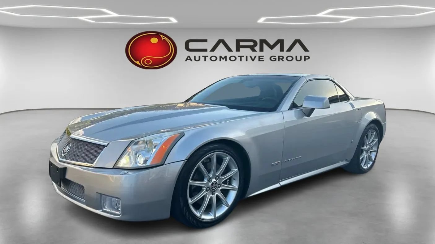 Used 2006 Cadillac XLR V RWD image 1