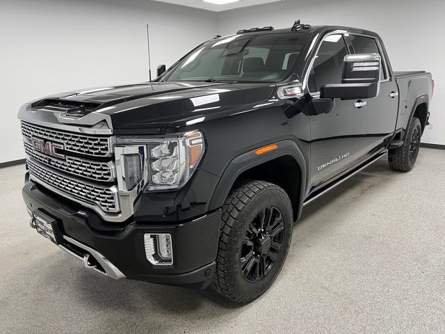 Used 2021 GMC Sierra 3500 Denali w/ Denali Black Diamond Edition AWD/4WD image 4