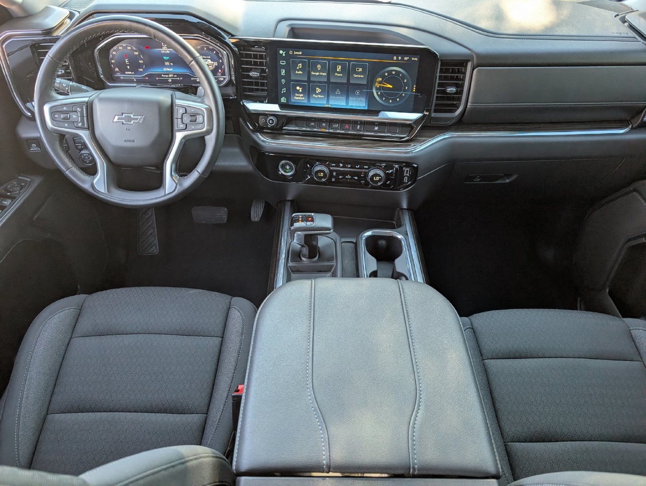 Used 2024 Chevrolet Silverado 1500 RST AWD/4WD image 9