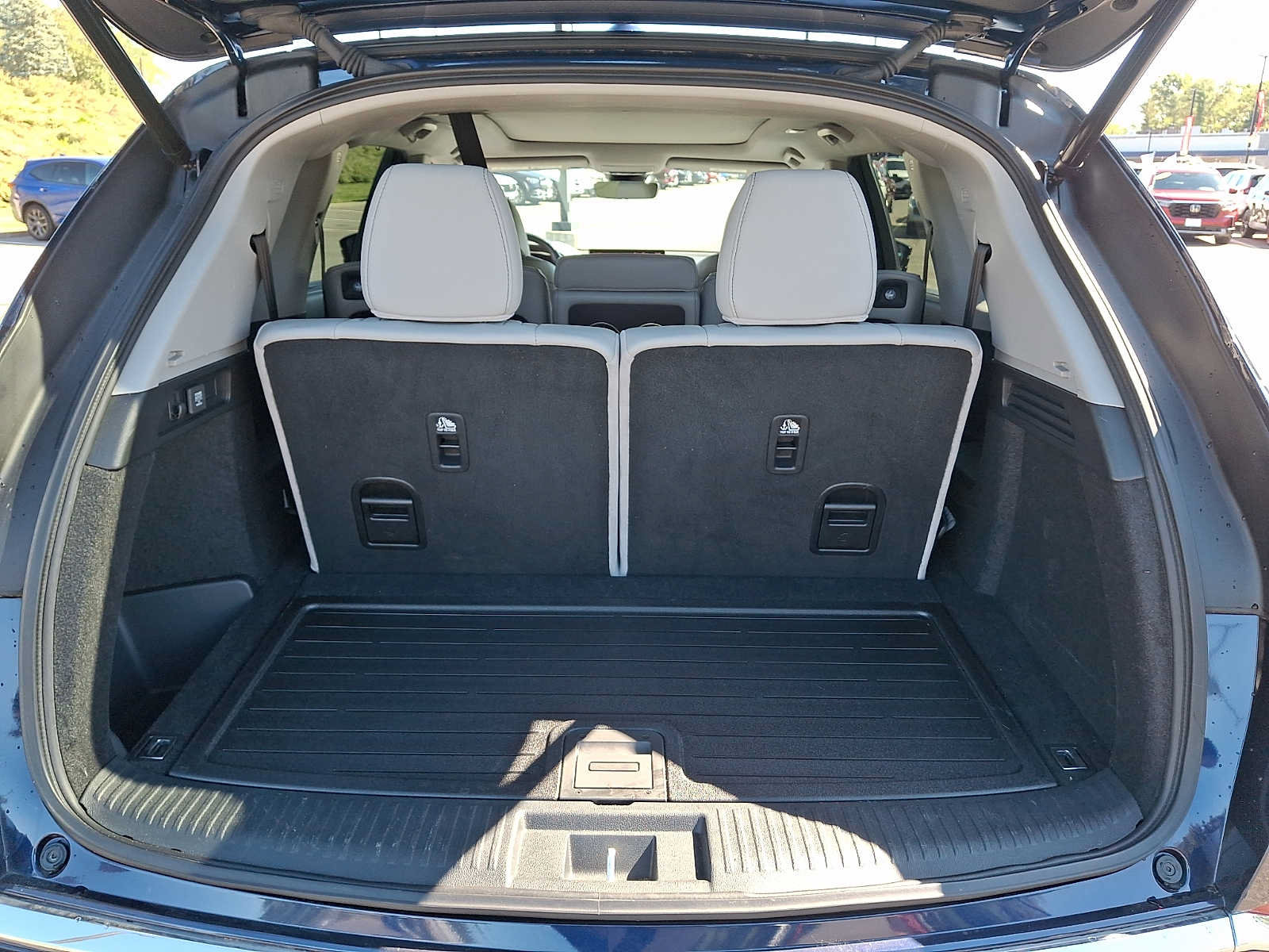 Certified 2024 Acura MDX w/ Technology Package AWD/4WD image 33