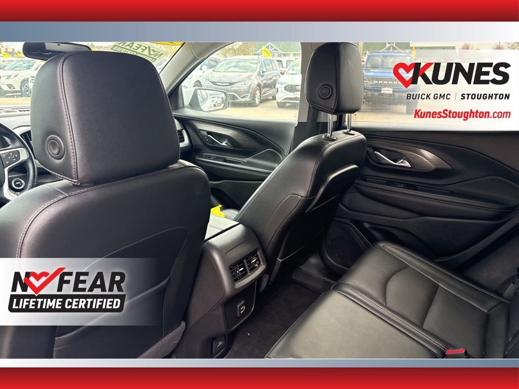 Used 2023 GMC Terrain SLT image 39