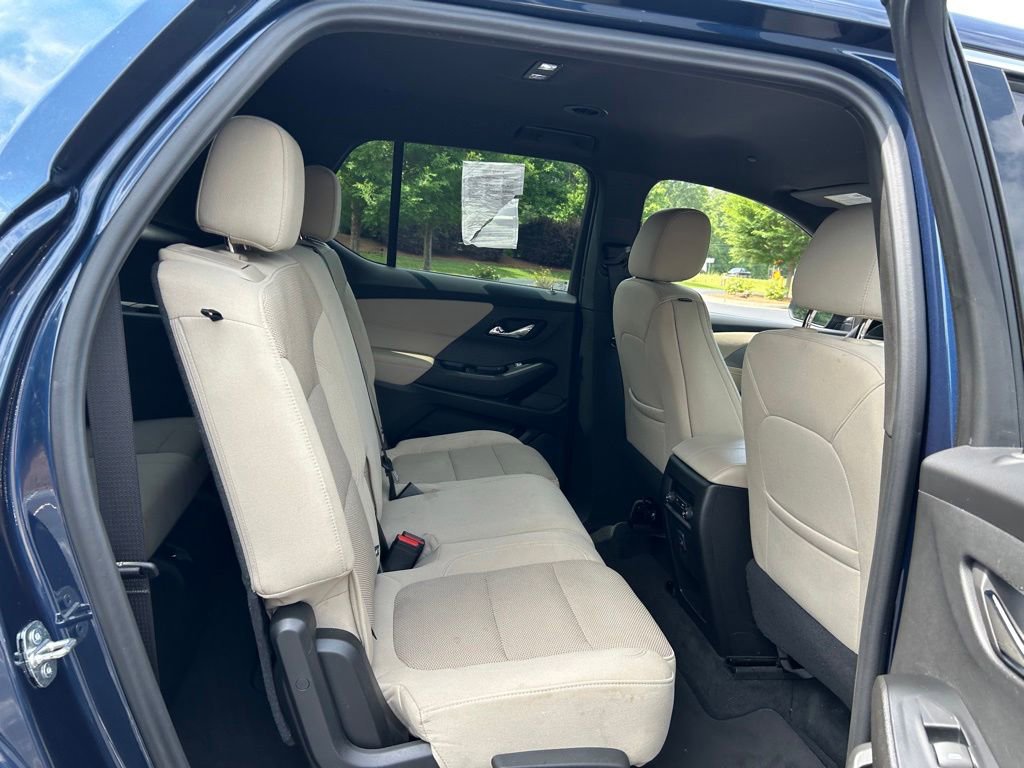 Certified 2023 Chevrolet Traverse LS FWD image 42