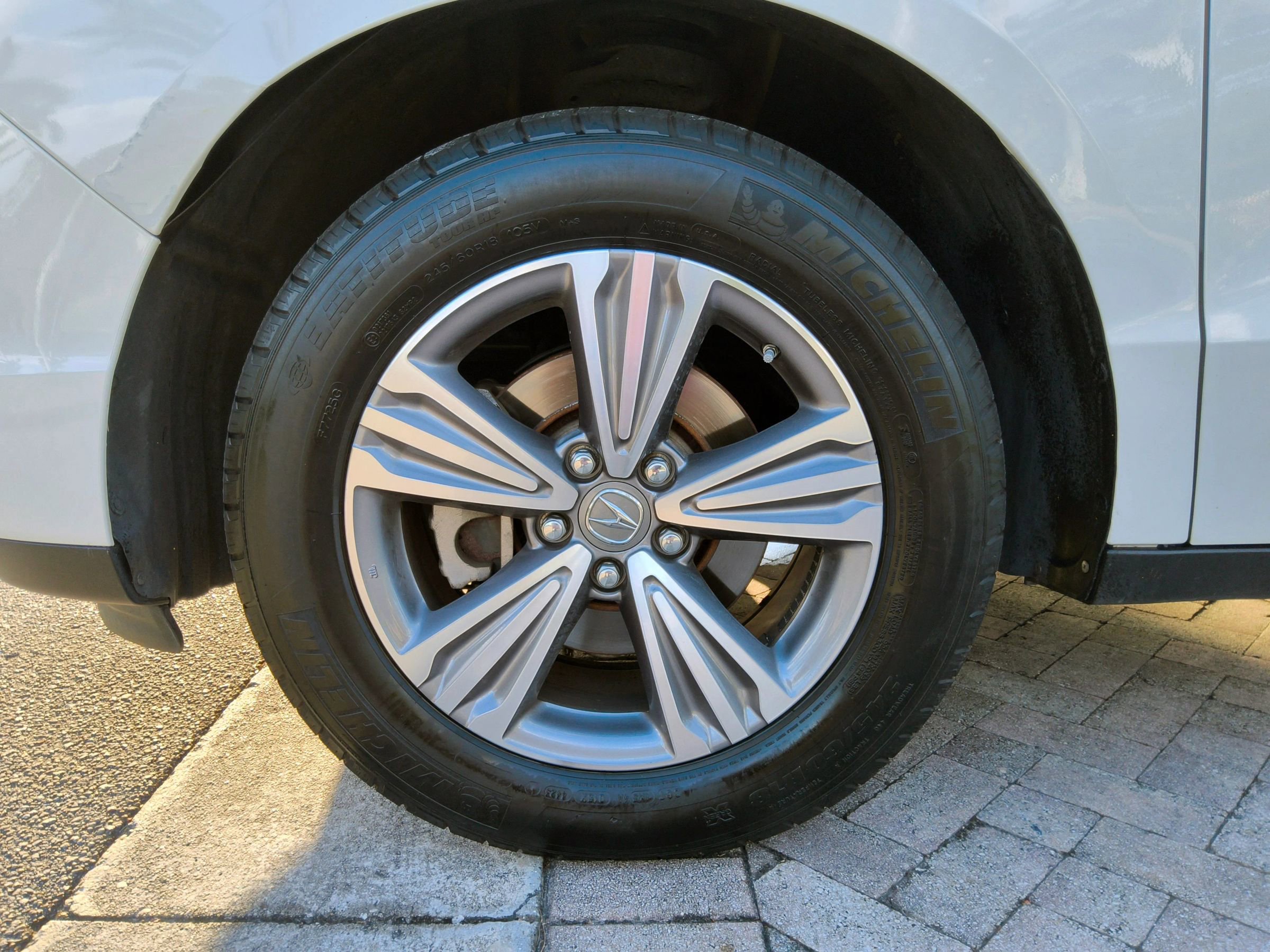 Used 2020 Acura MDX SH-AWD image 47