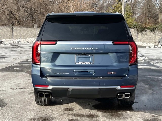 New 2026 GMC Yukon Denali w/ Sun & Power Step Package image 4