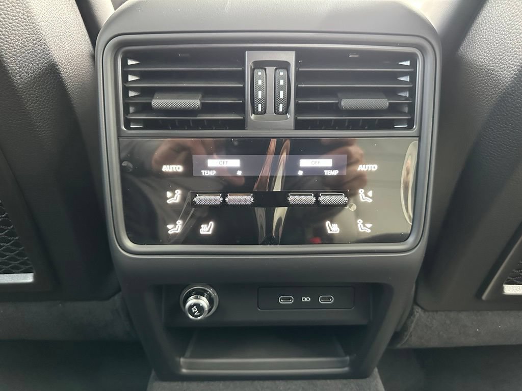 Used 2026 Porsche Cayenne S AWD/4WD image 43