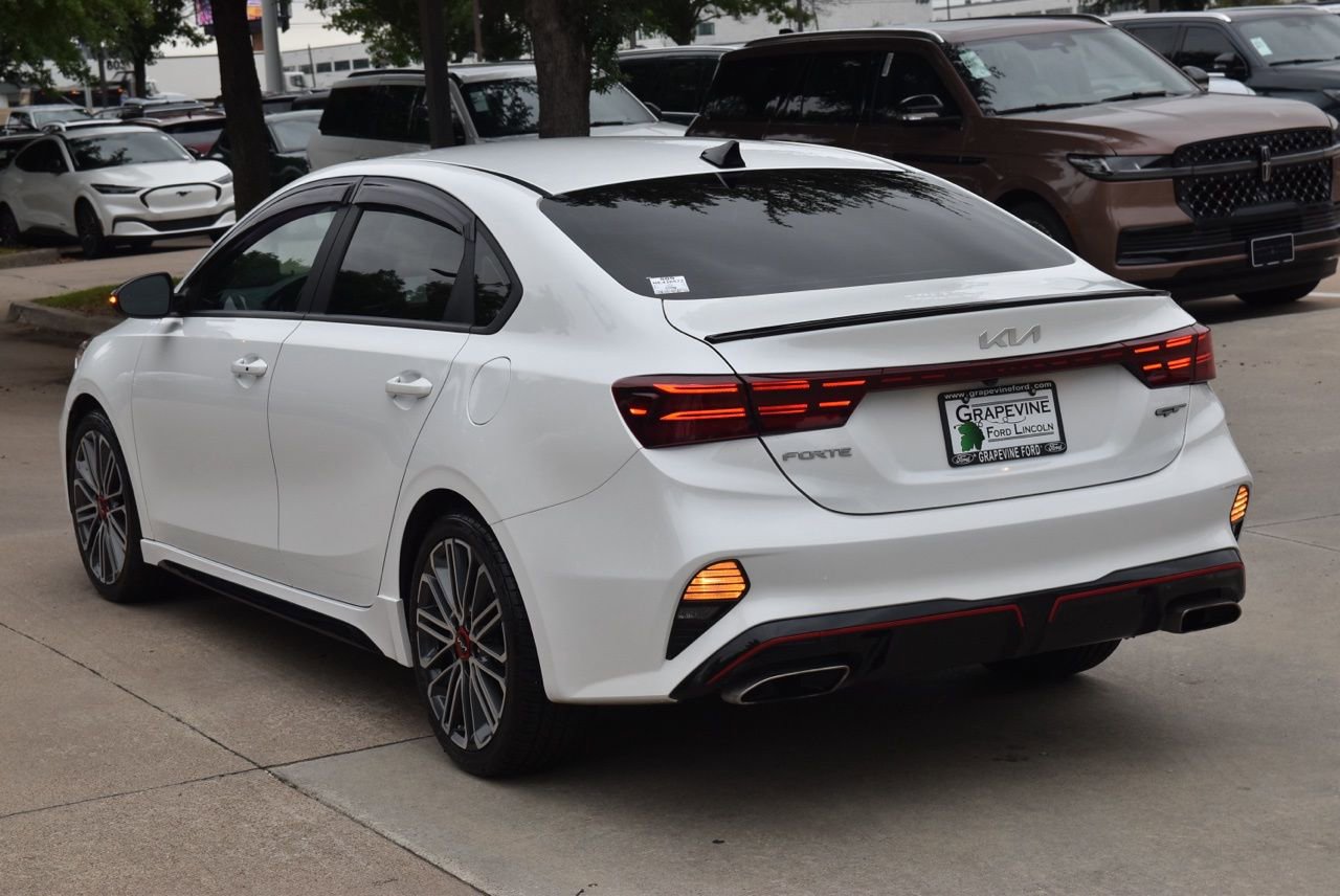 Used 2022 Kia Forte GT w/ GT Technology Package FWD image 10