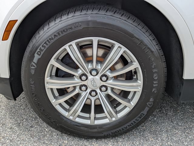 Used 2018 Cadillac XT5 Luxury w/ Driver Awareness Package FWD image 11