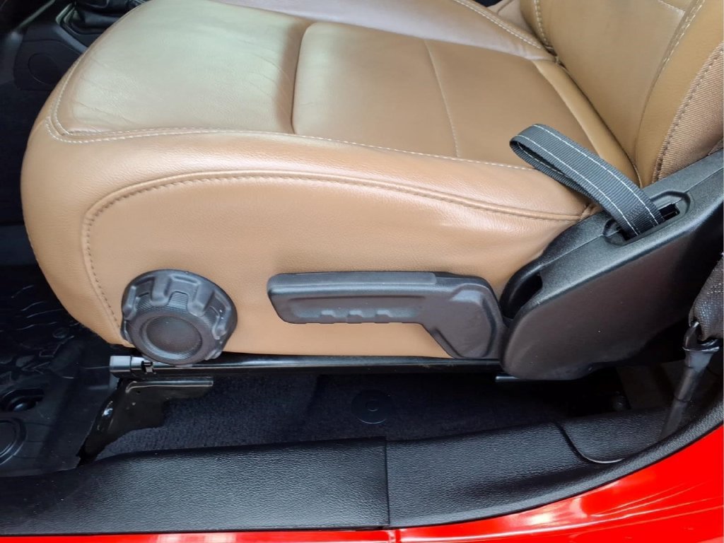 Used 2020 Jeep Gladiator Overland AWD/4WD image 13